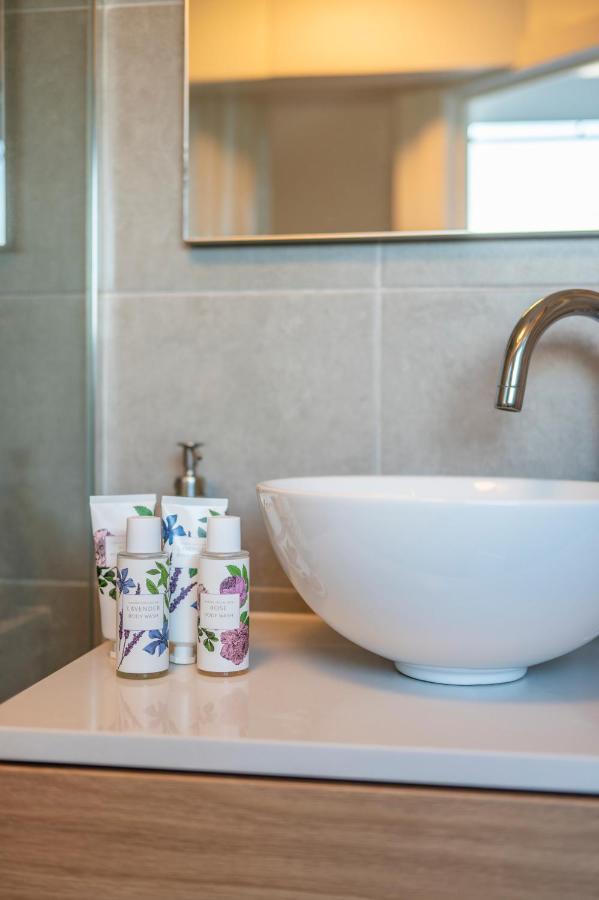M&F Sweet In Grey Apartment Вилворд Екстериор снимка